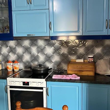 Leva'S Apartments Sarande Bagian luar foto