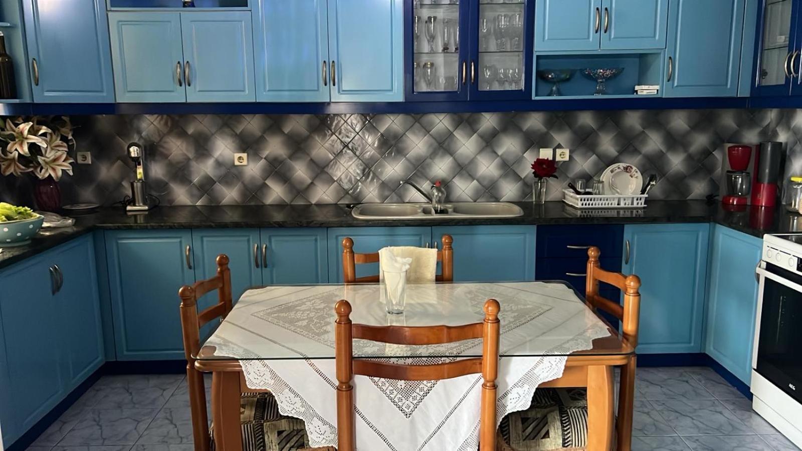Leva'S Apartments Sarande Bagian luar foto